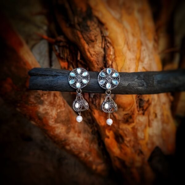 Stone In Flower WIth Latest Design Earring
