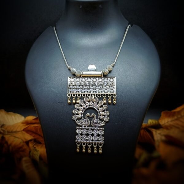 Square latest bird design Pendant